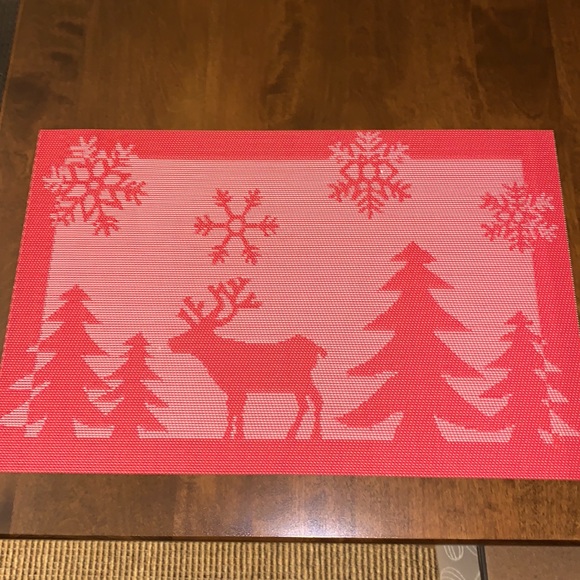 Christmas Placemats Reversible Red White Trees & Reindeer Set of Six - Picture 2 of 9